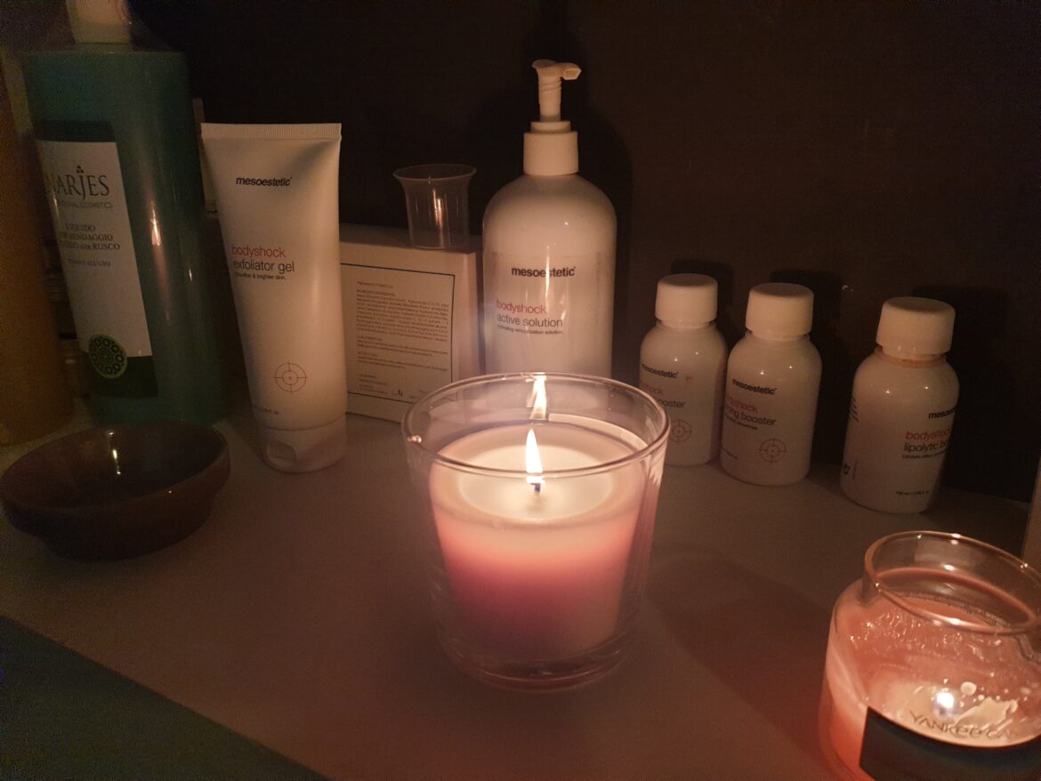 Massaggio estetico corpo: Estetica Glamour Arona